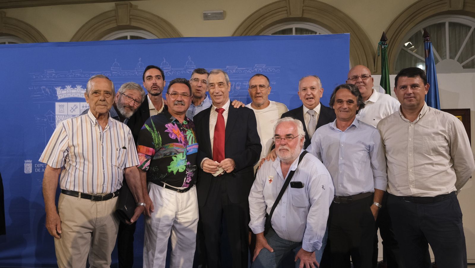 Imágenes de la entrega del Escudo de Oro de la Diputación de Almería a Ambrosio Sánchez