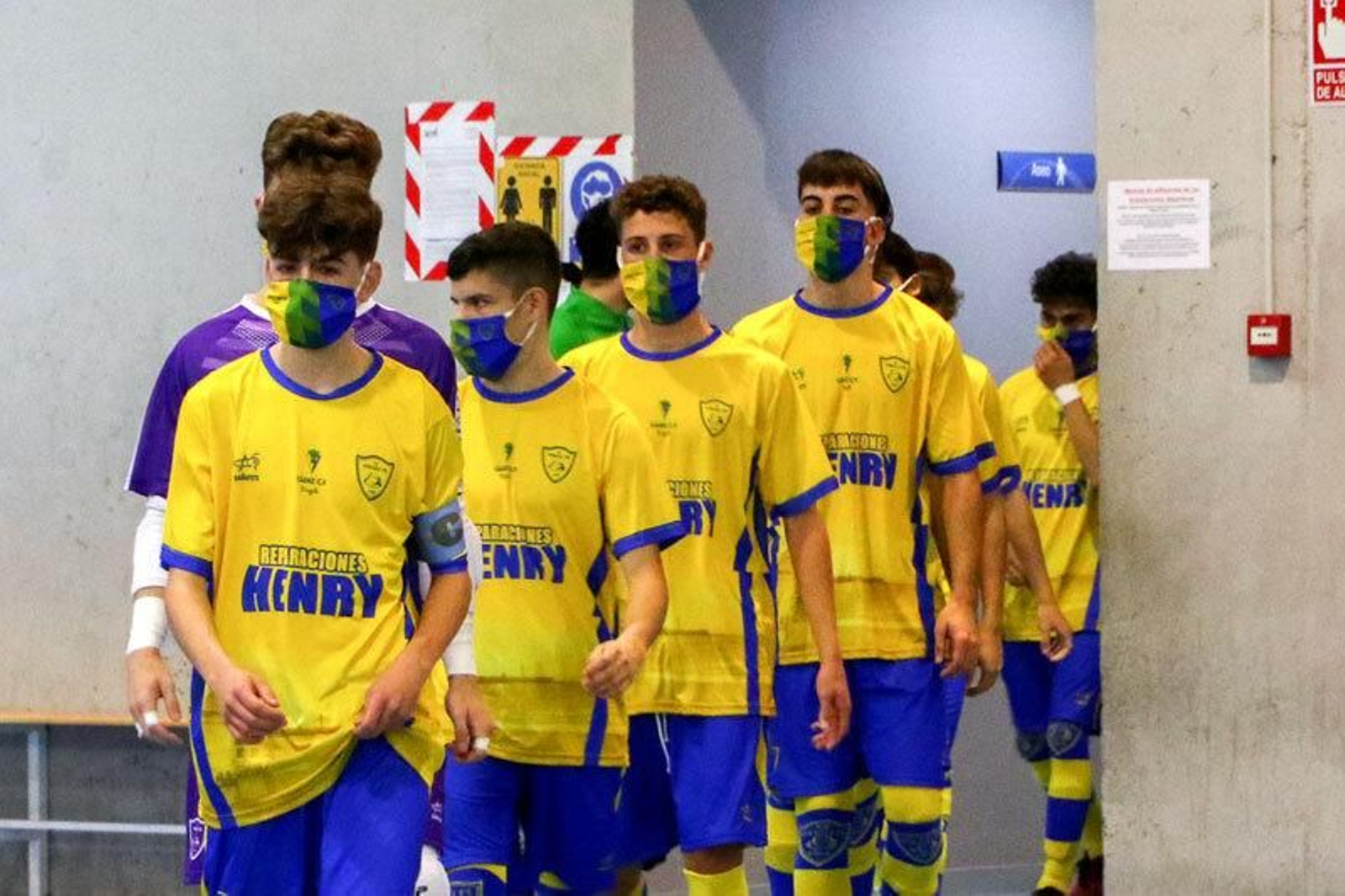 Jugadores del Cádiz CF Virgili juvenil.