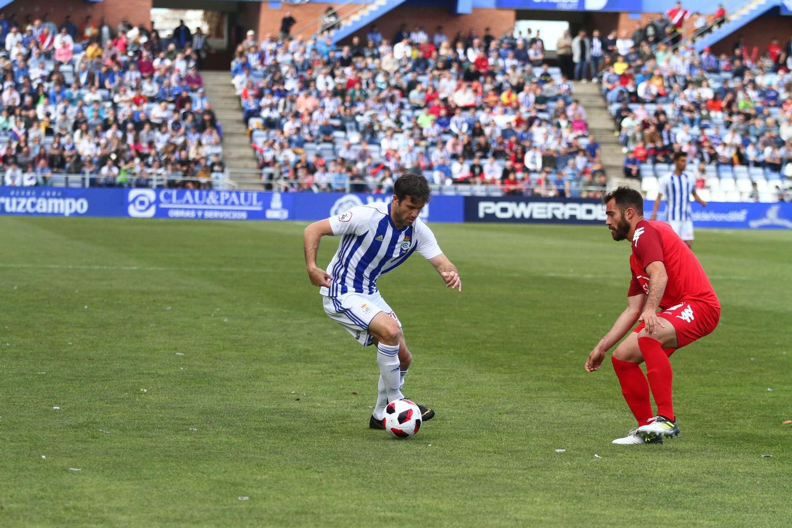 Ambientazo en las gradas del Recreativo de Huelva y el San Fernando