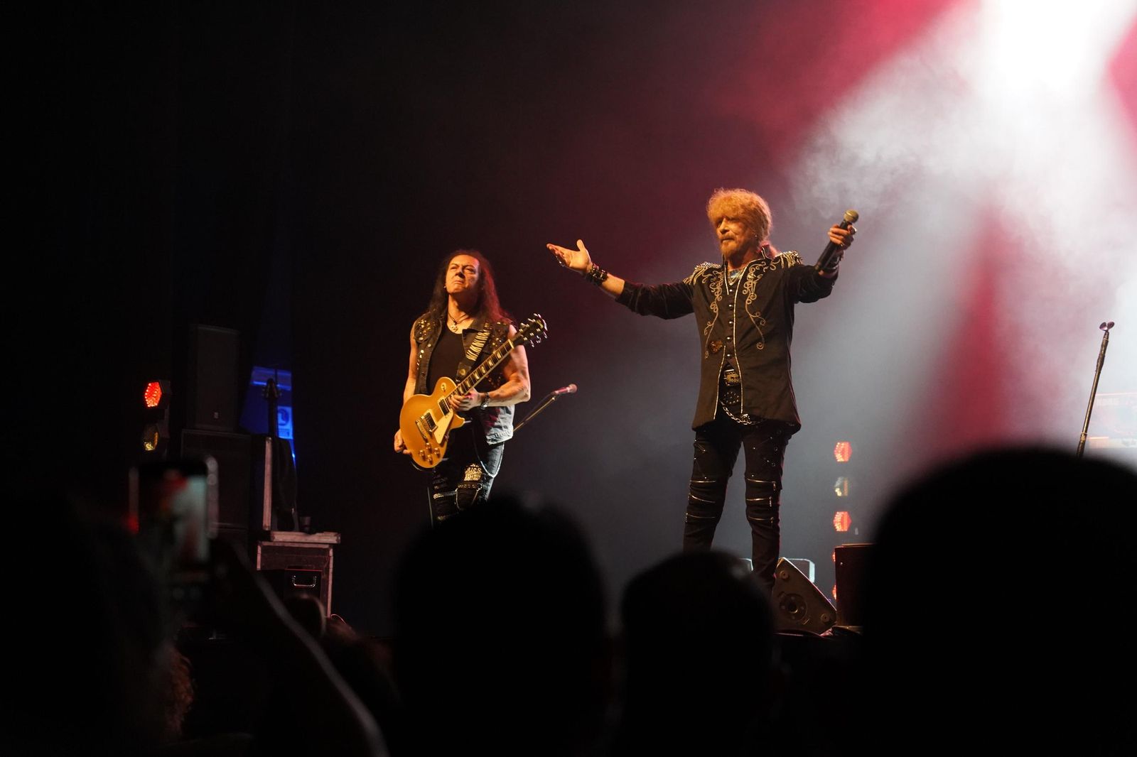 Medina Azahara durante el concierto ofrecido en el Teatro Auditorio de El Ejido.