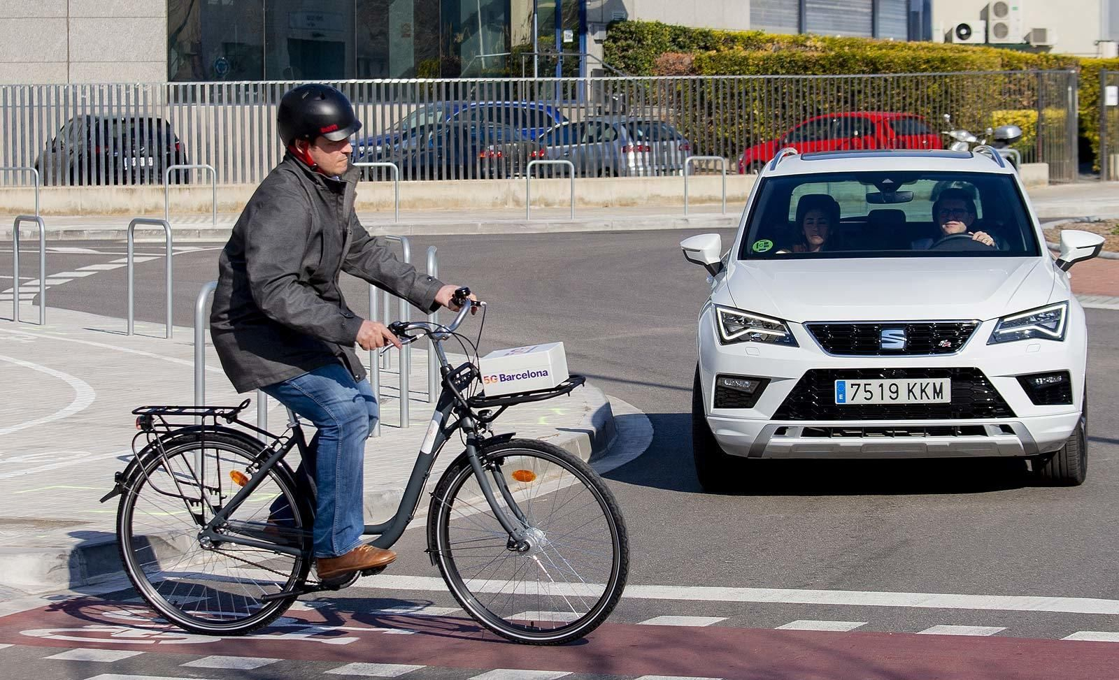 Ensayo de Seat y Telefónica con el coche conectado.