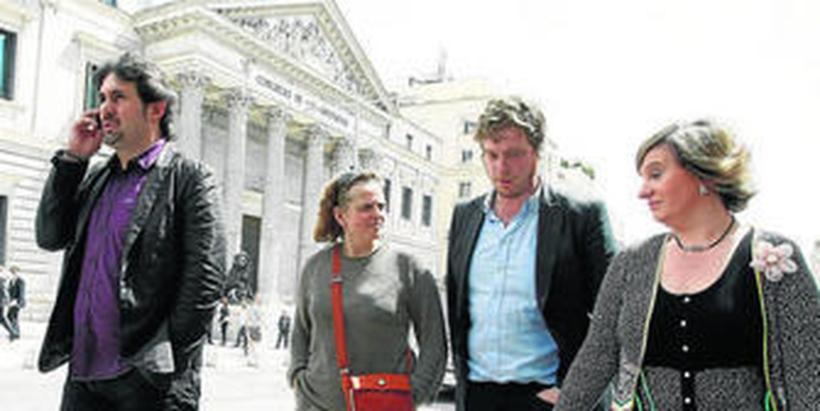 Representantes de Bildu ante el Congreso de los Diputados en vísperas de las elecciones municipales del pasado 22 de mayo.