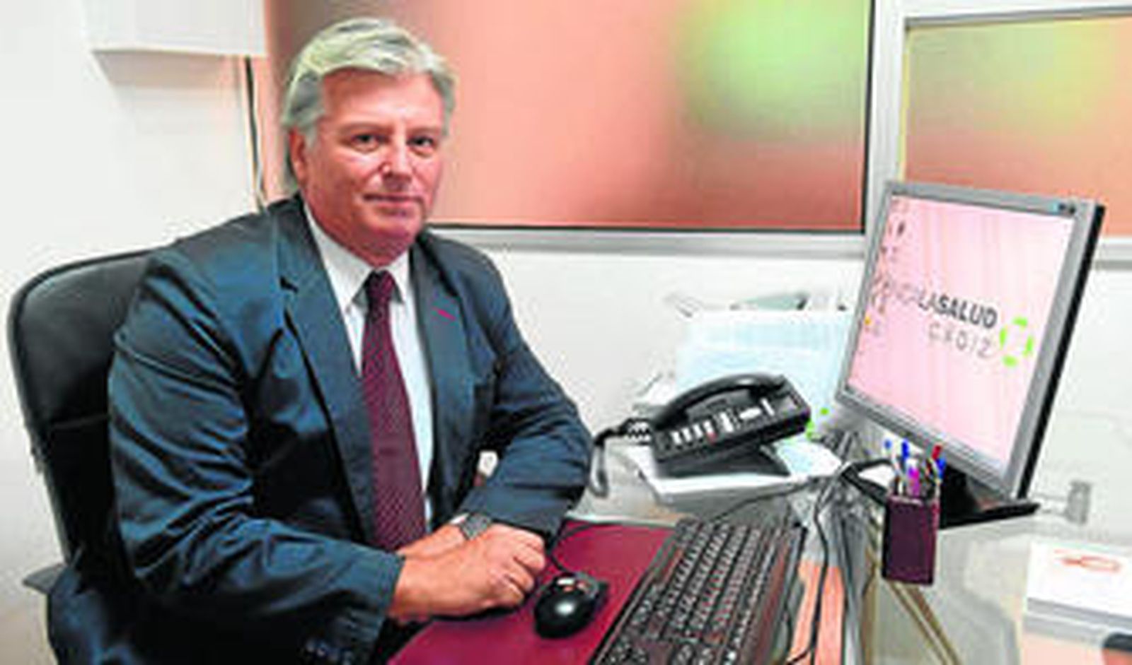 El doctor Jorge Muñoz, responsable de la Unidad de Ginecología Avanzada de la Clínica La Salud.