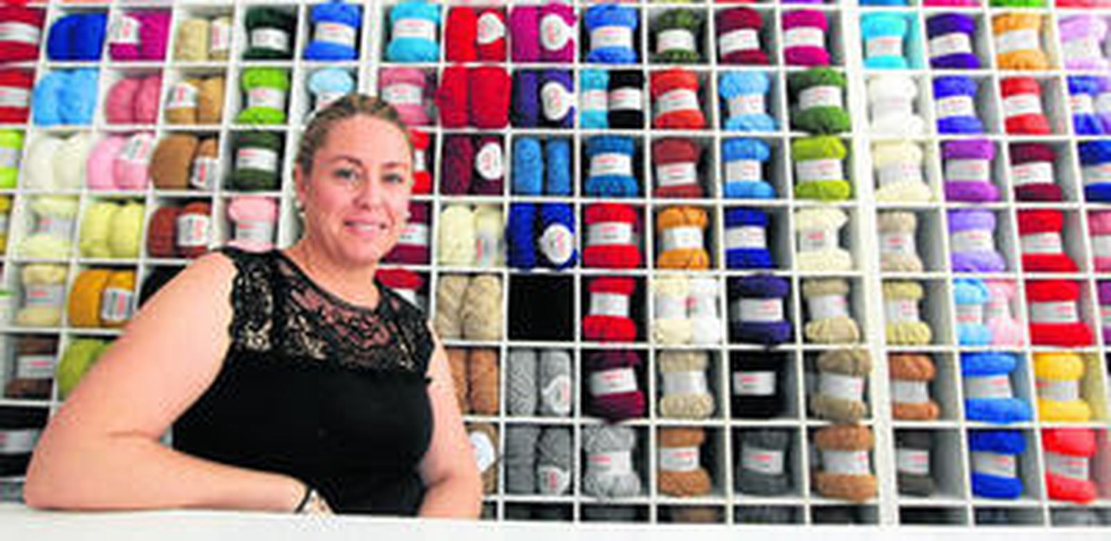 Mónica Píñar aprovechó la jubilación de los dueños para modernizar el negocio y dar a conocer su propia marca.