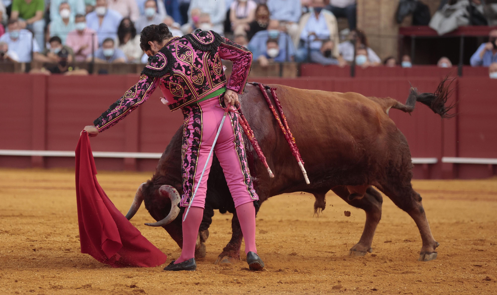Las imágenes del triunfo de Morante en San Miguel