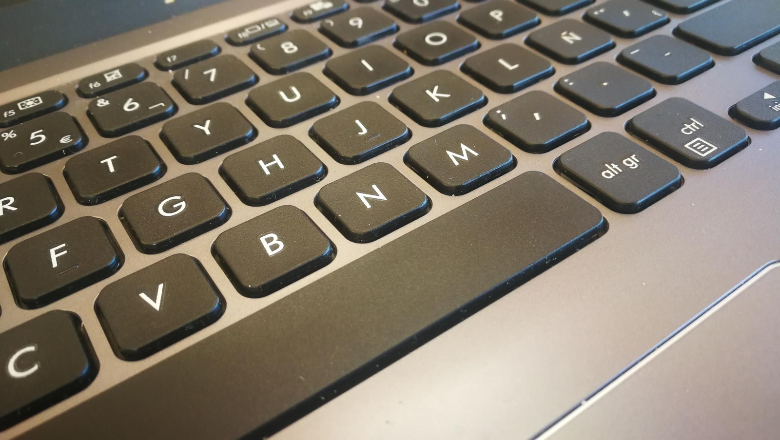 Un teclado de ordenador.