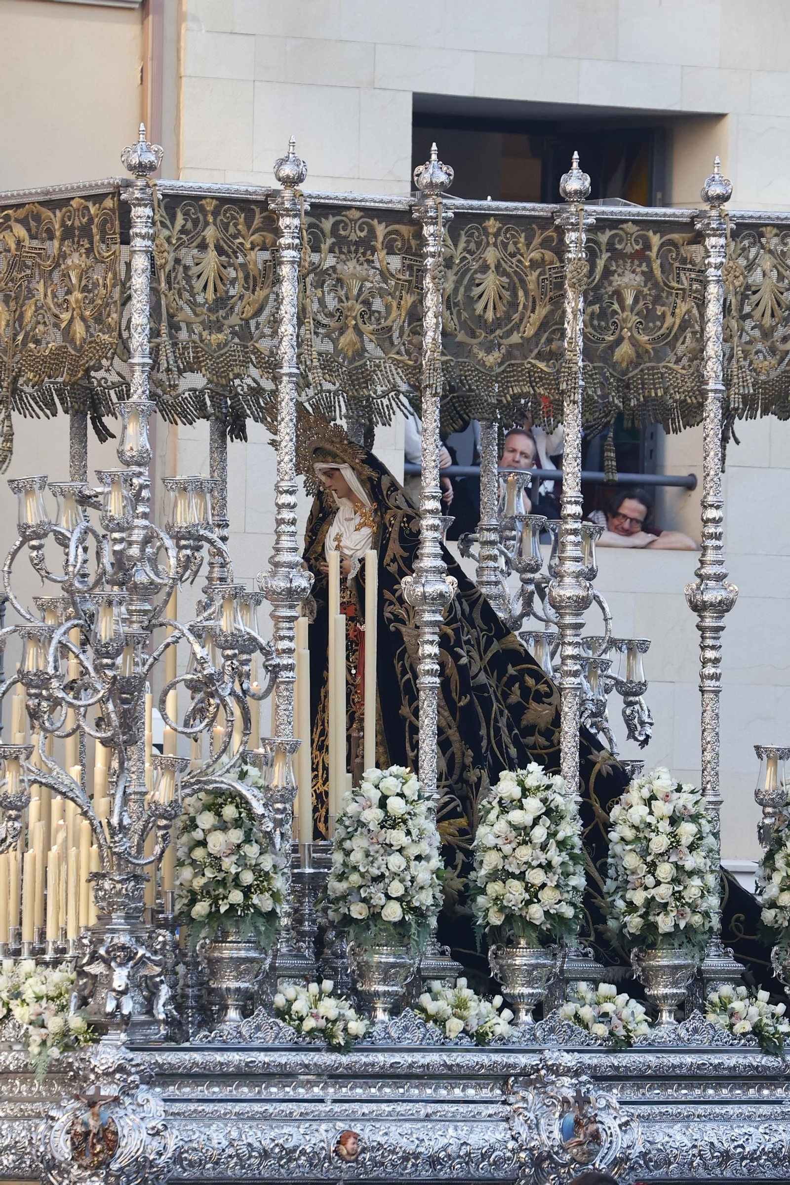 El Sepulcro el Viernes Santo en Málaga, en imágenes