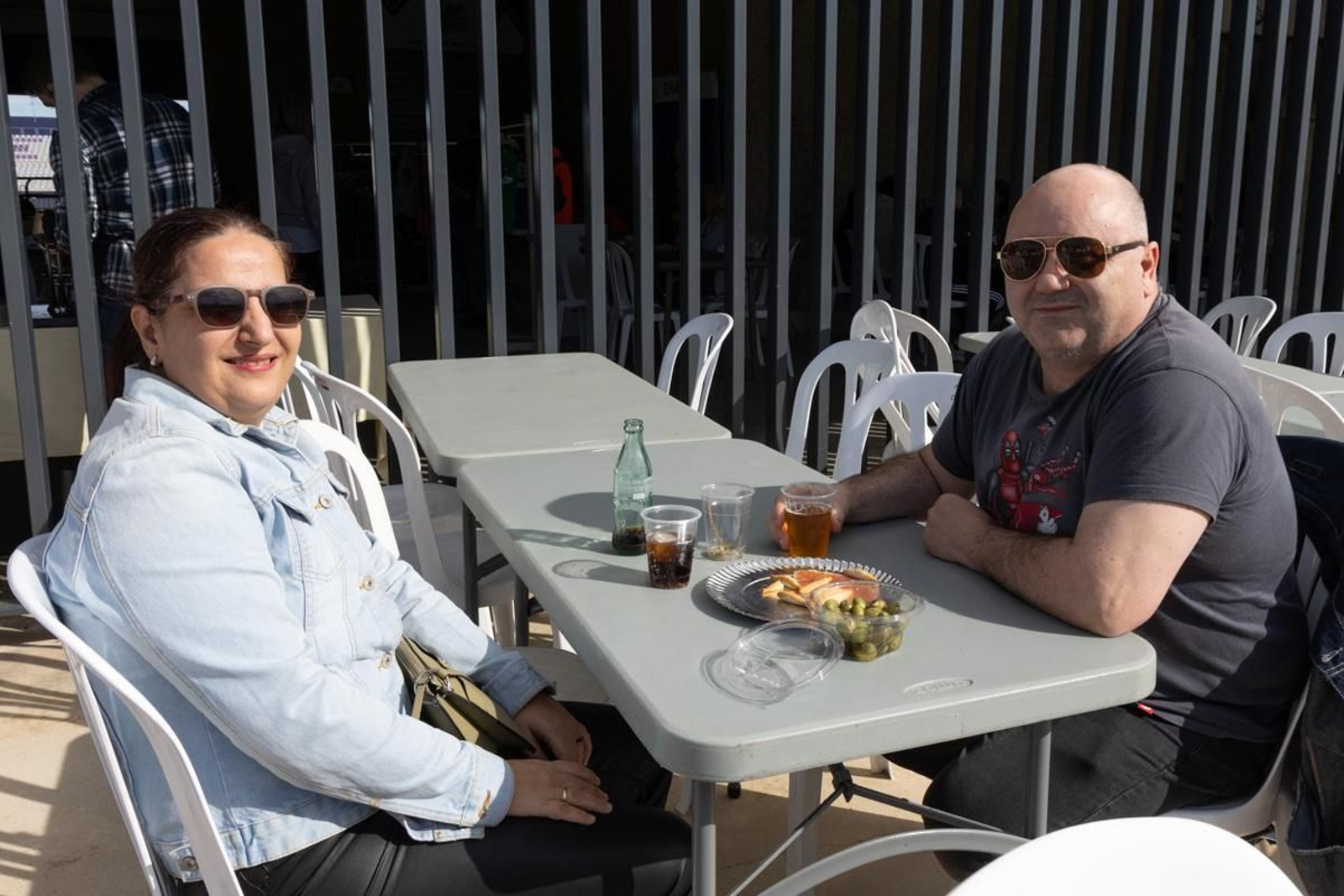 La afición del Real Jaén se vuelca con la paella solidaria por los afectados de la DANA, en imágenes