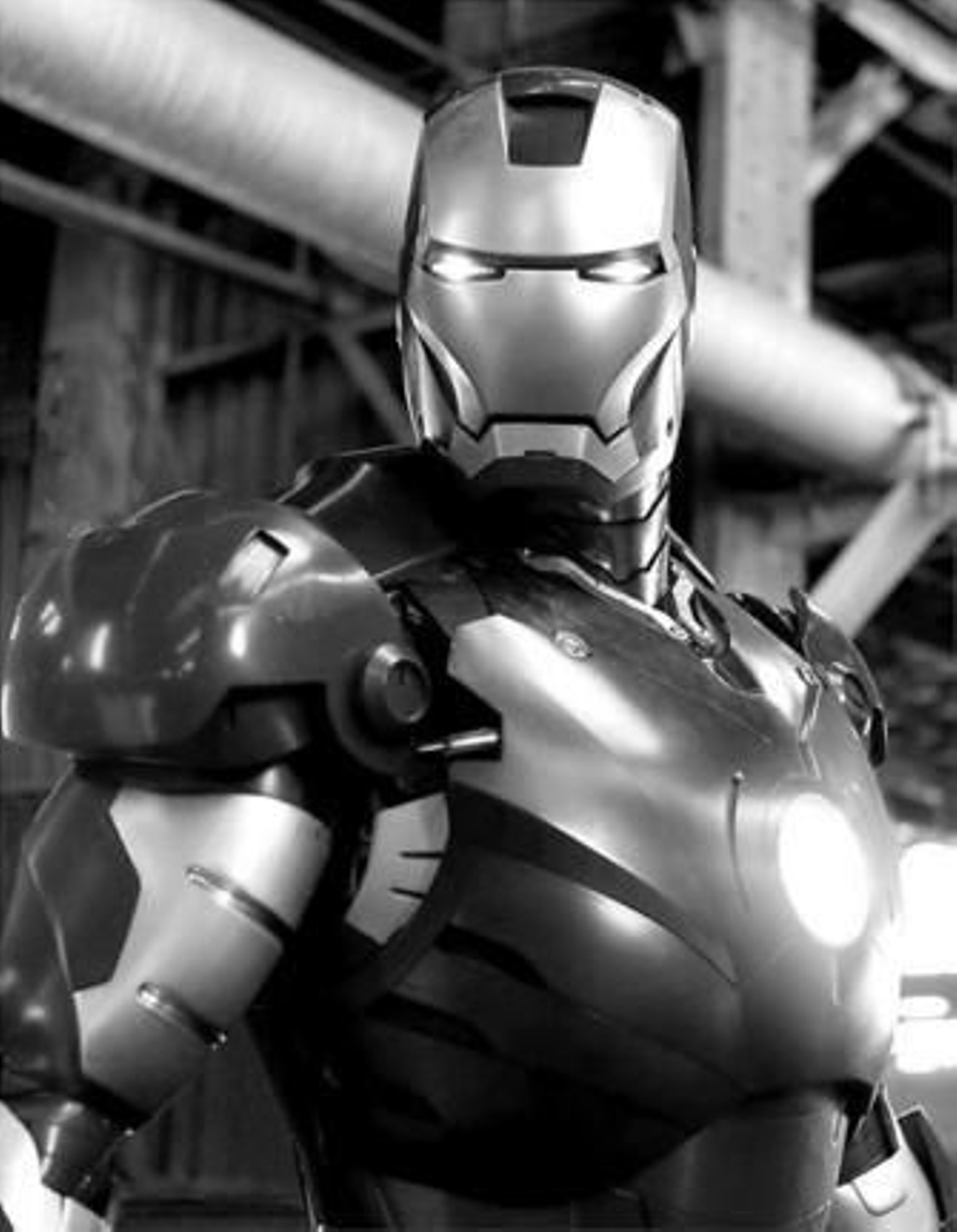 El hombre de hierro listo para la acción