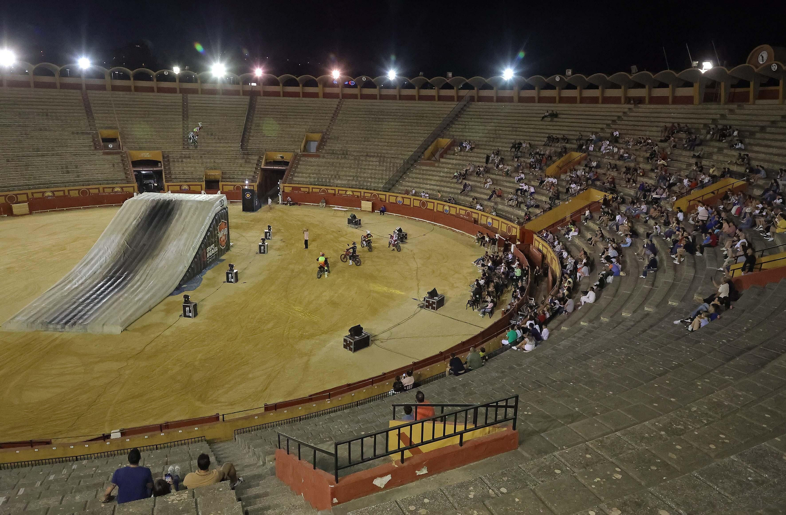 Imágenes del Freestyle Motocross Over Limits en Algeciras