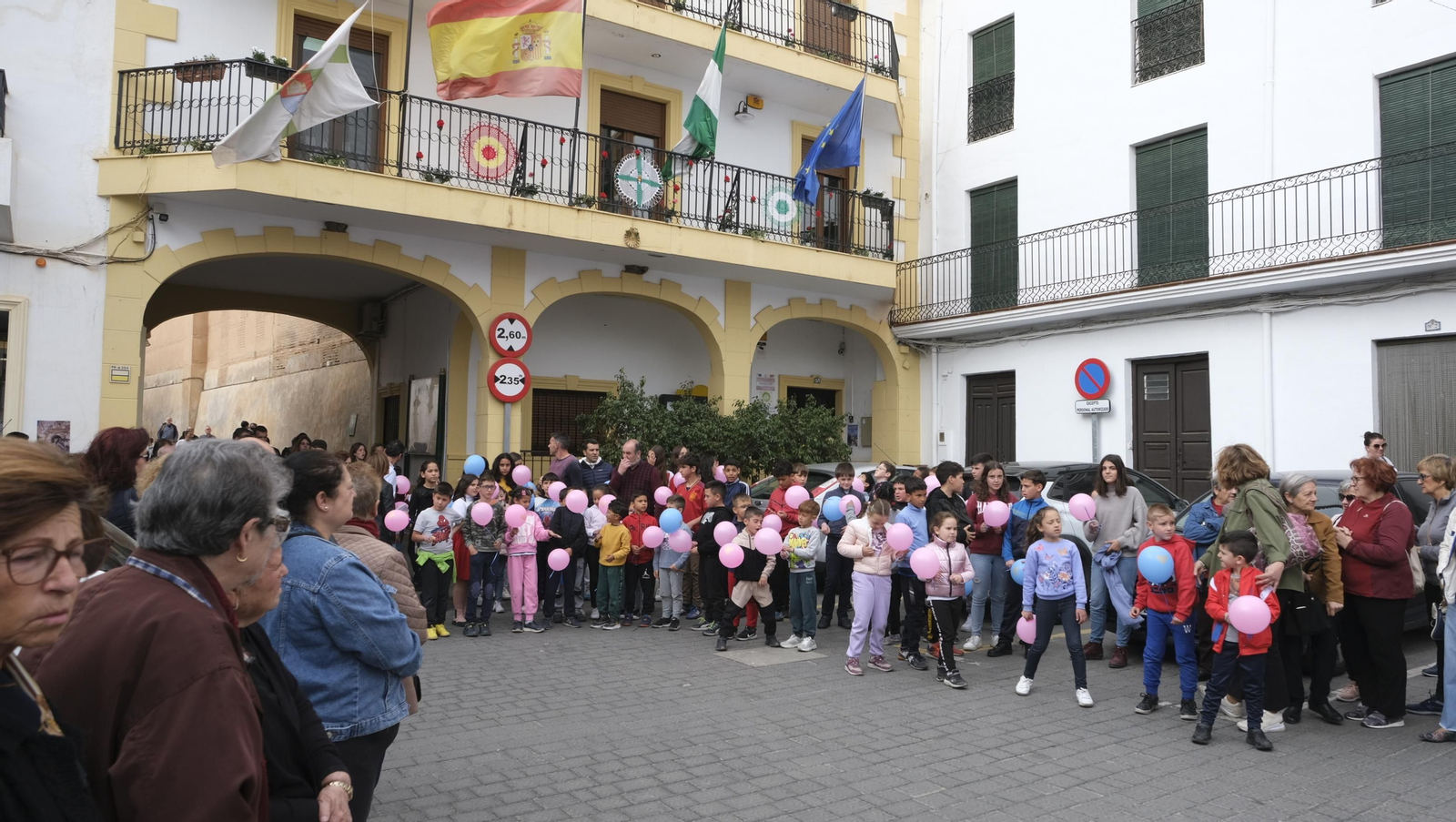 Funeral del crimen vicario de las dos niñas, en Abla