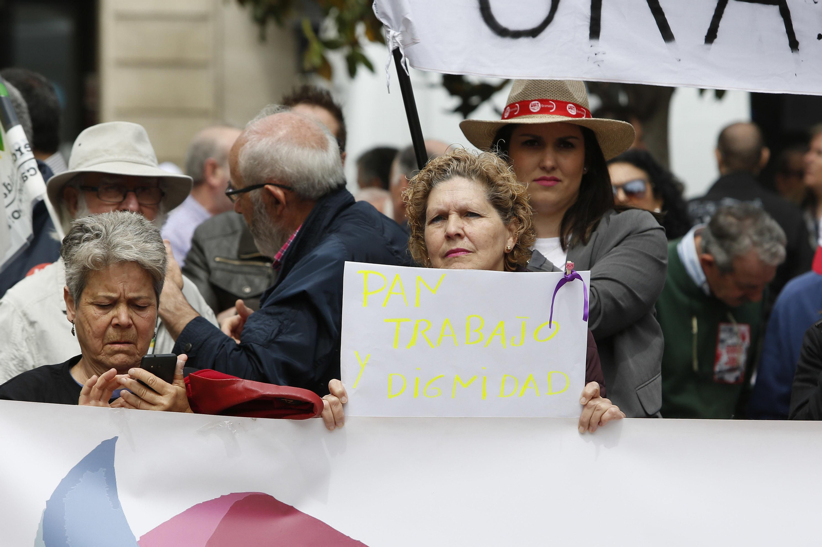 La manifestación del Primero de Mayo de Granada, en imágenes
