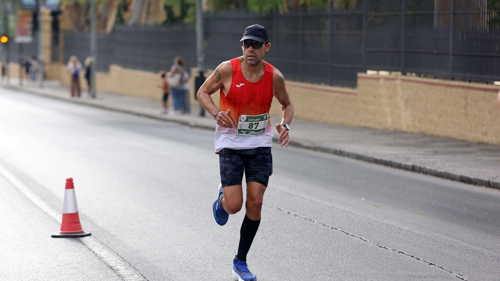 Búscate en la Media Maratón de Jerez 2025 (6)