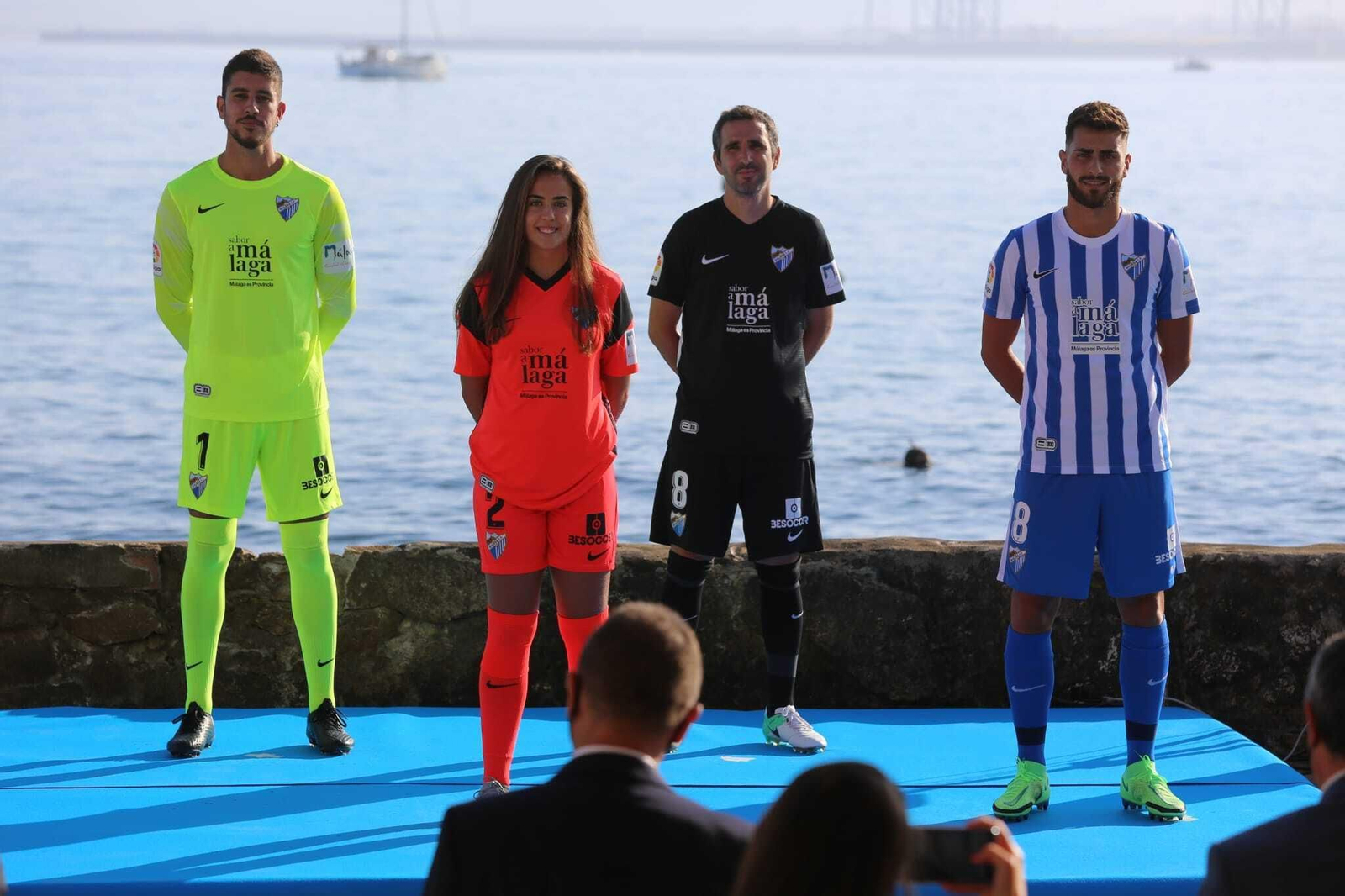 Galería de fotos de las camisetas del Málaga CF 2021/22