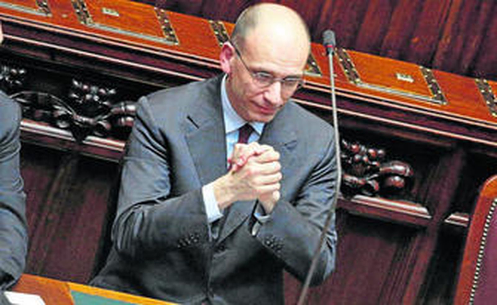 Letta gesticula durante el voto de confianza a su Gobierno en el Parlamento italiano.