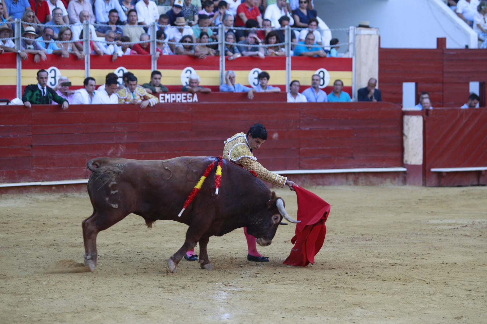 Triunfo del diestro Emilio de Justo en la Corrida de Toros de la Feria de Almería 2023