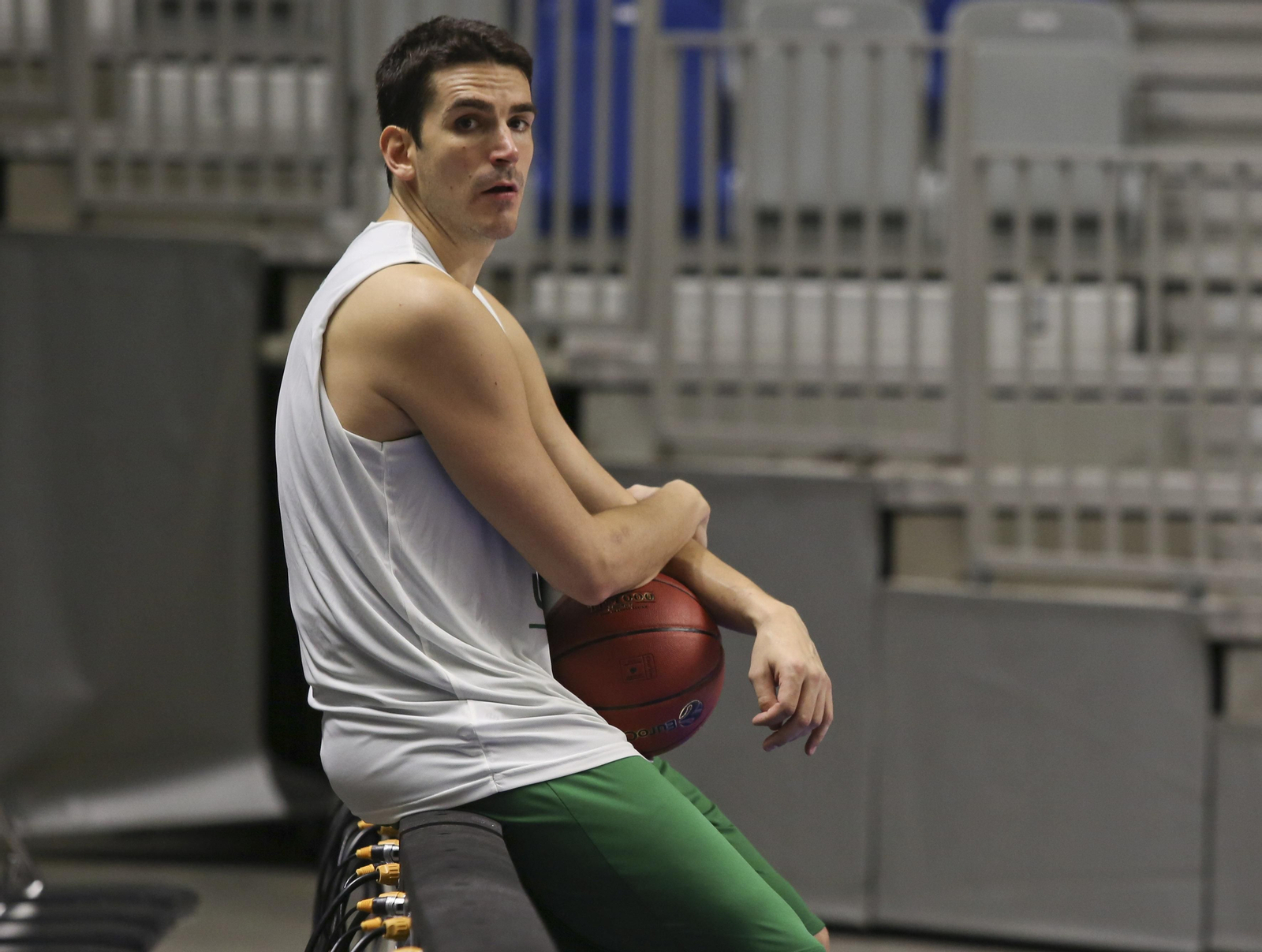 Carlos Suárez, durante el entrenamiento de este lunes.