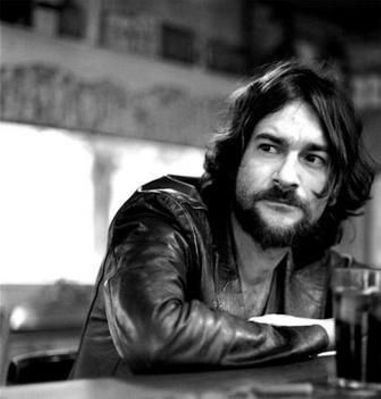 El cantautor madrileño ofrecerá un repertorio compuesto según las preferencias de sus seguidores.