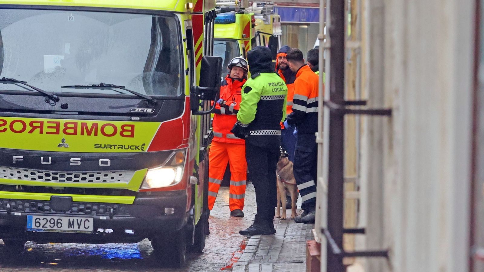 Imágenes del derrumbe en una casa okupada en Jerez