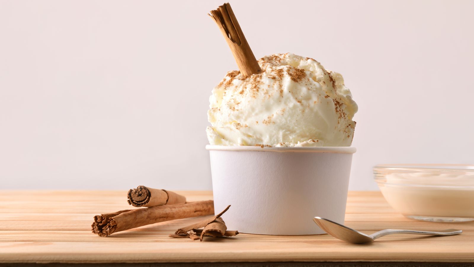 Helado de leche merengada.