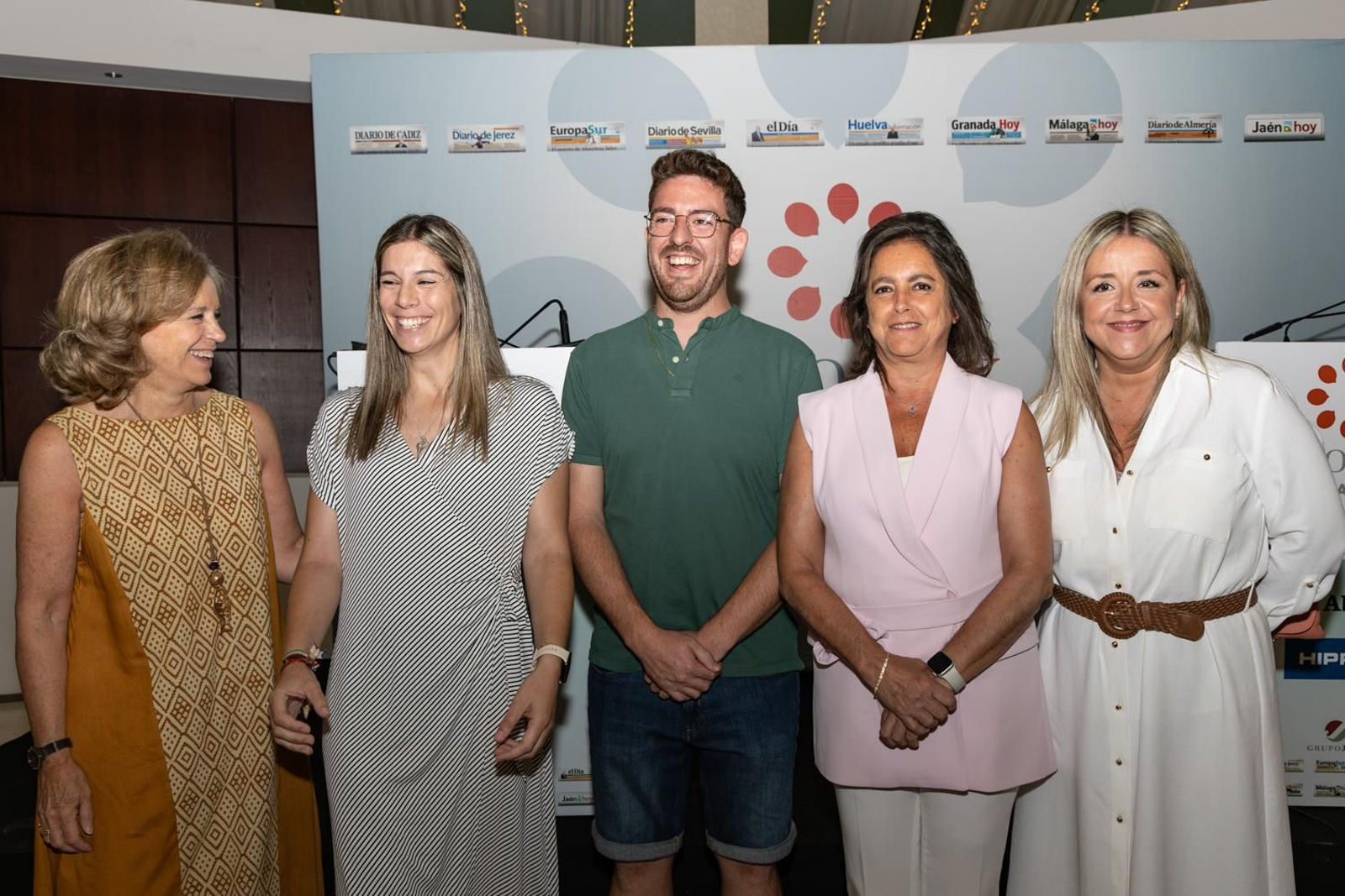 La sociedad jiennnese ha acompañado al Grupo Joly en su desayuno con la consejera.