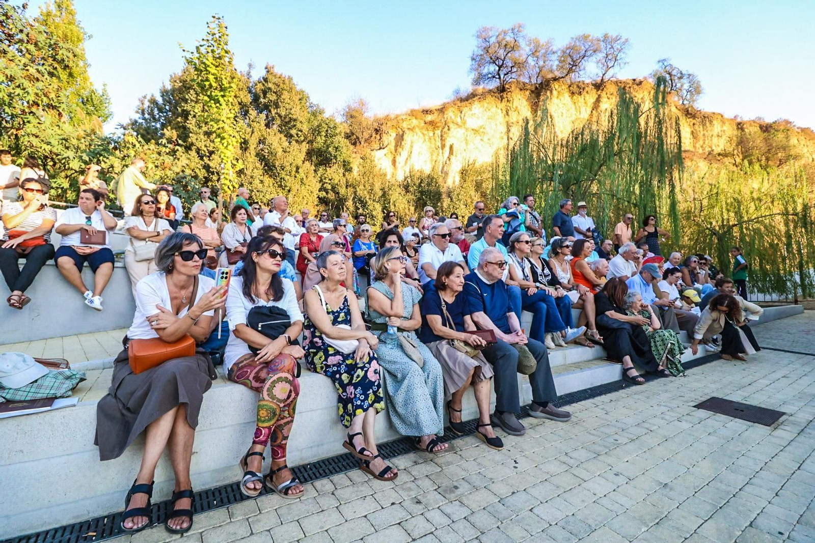 Imágenes de la presentación del libro 'Cuentos desde la Fuente Vieja', de Juan Manuel Siesdedos, Juan Villa y Bernardo Romero