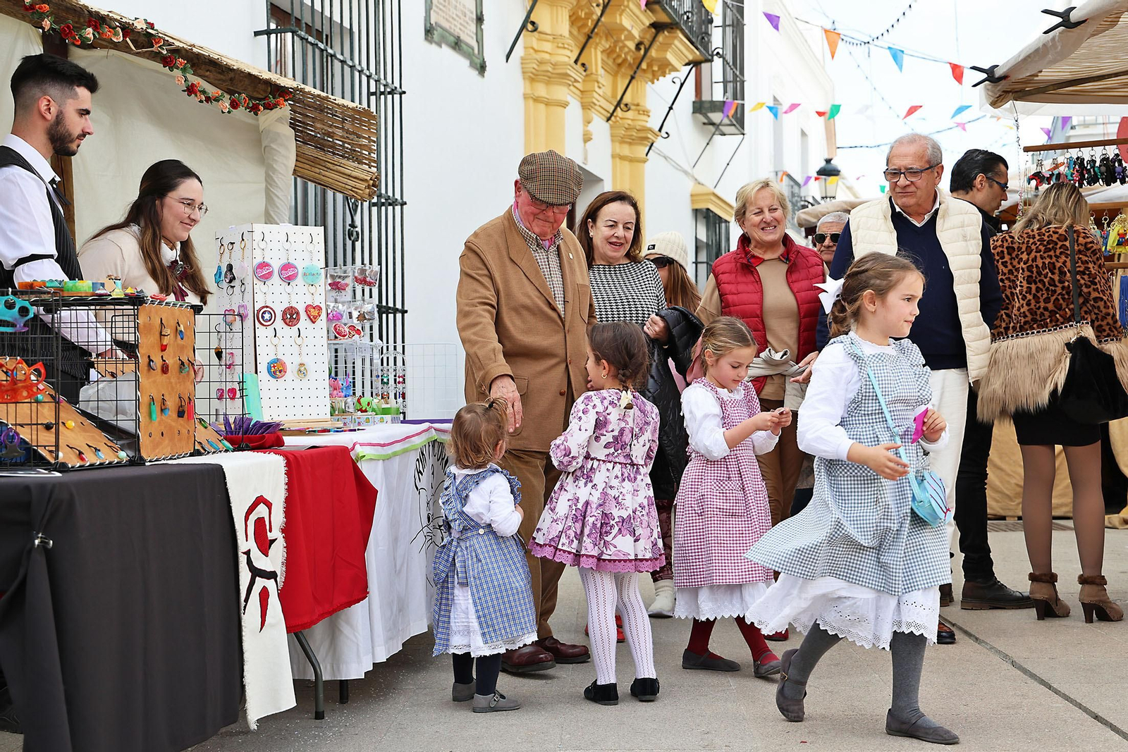 Imágenes del ambiente en la Feria de Época 1900 de Moguer