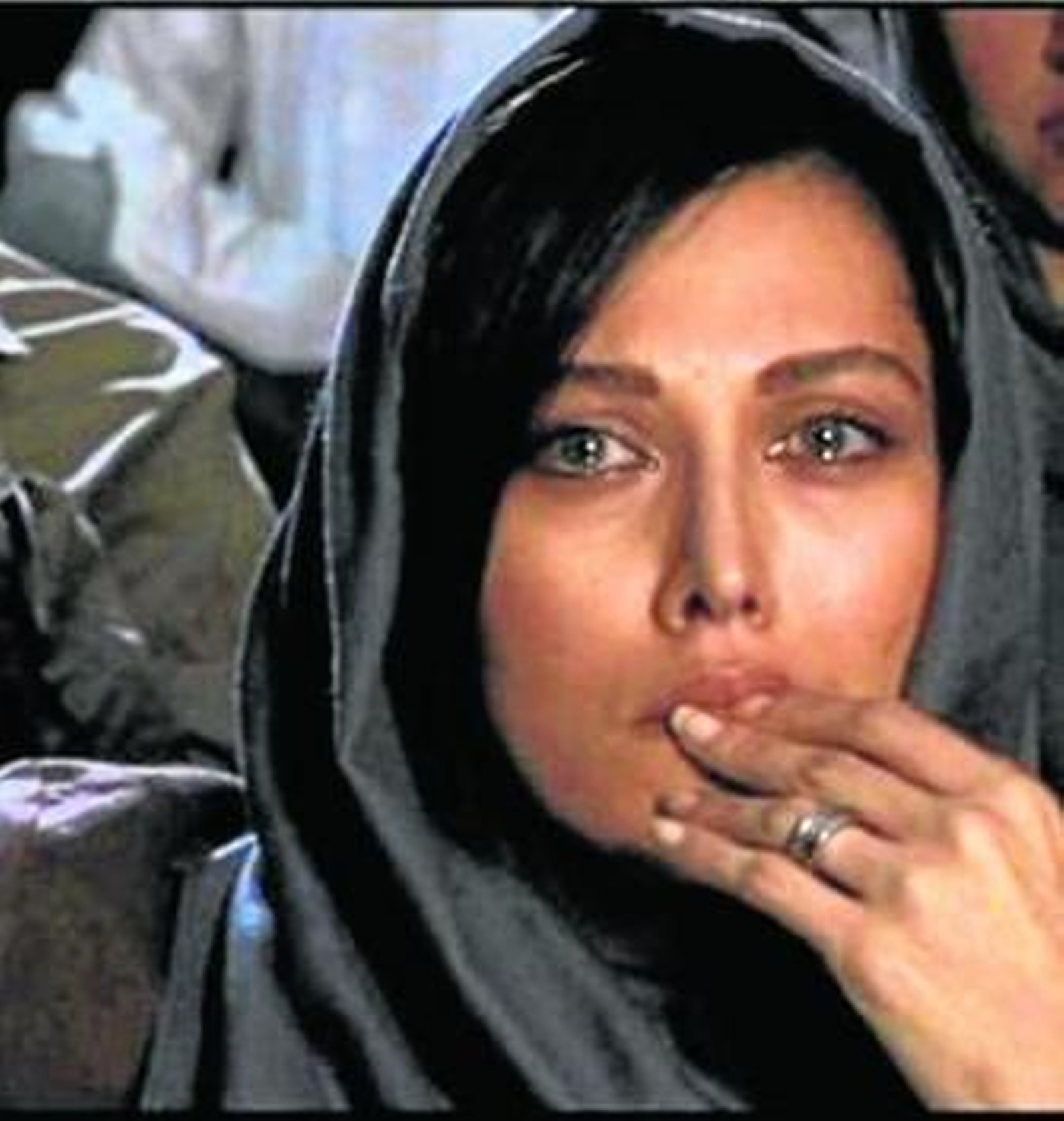 'Shirin': sinfonía de rostros femeninos y emociones.