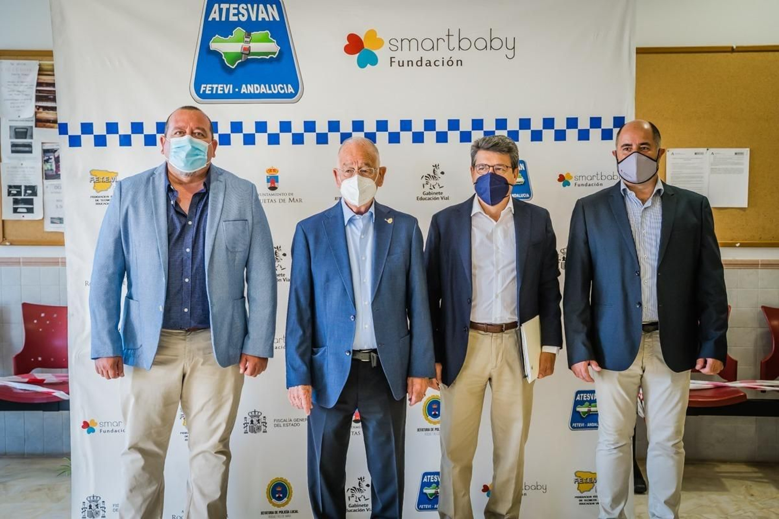 Matarí, junto a Gabriel Amat y otros ponentes en el Encuentro roquetero.