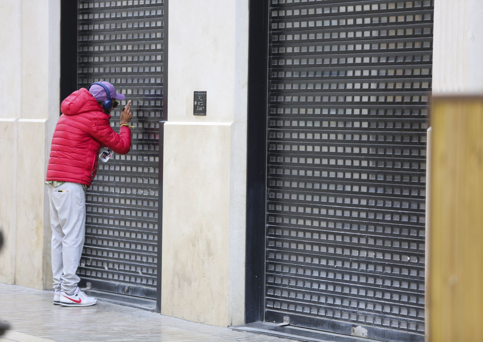 Málaga capital vive el primer día de su nuevo cierre