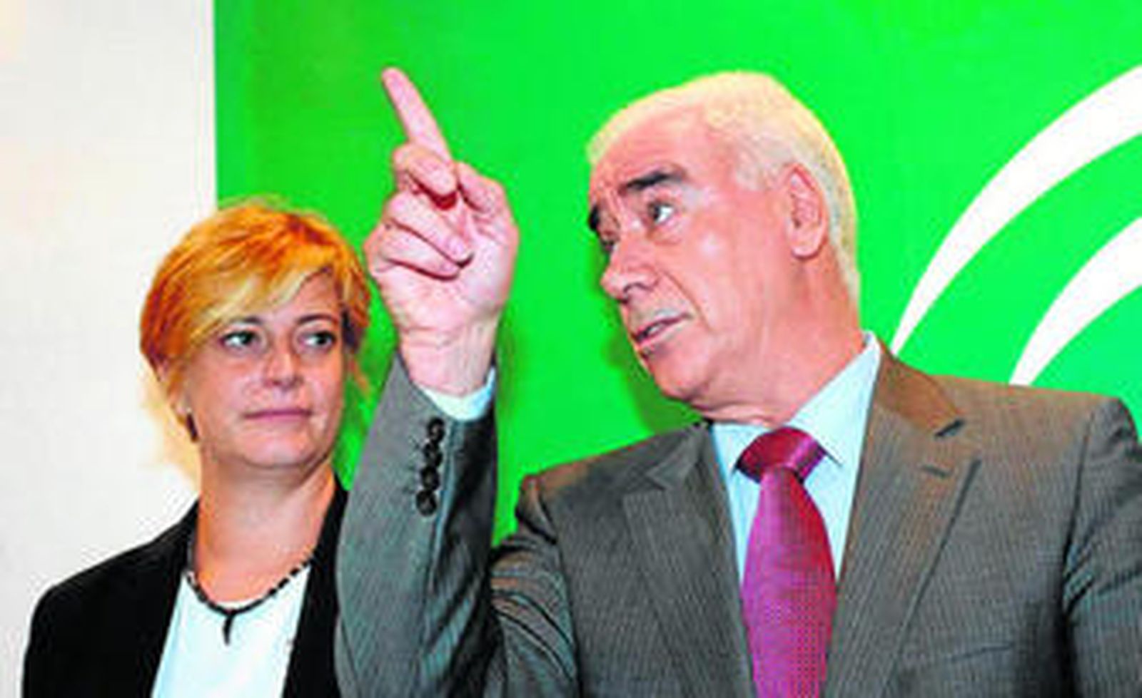 Montserrat Reyes Cilleza junto a Luciano Alonso en una imagen de archivo.