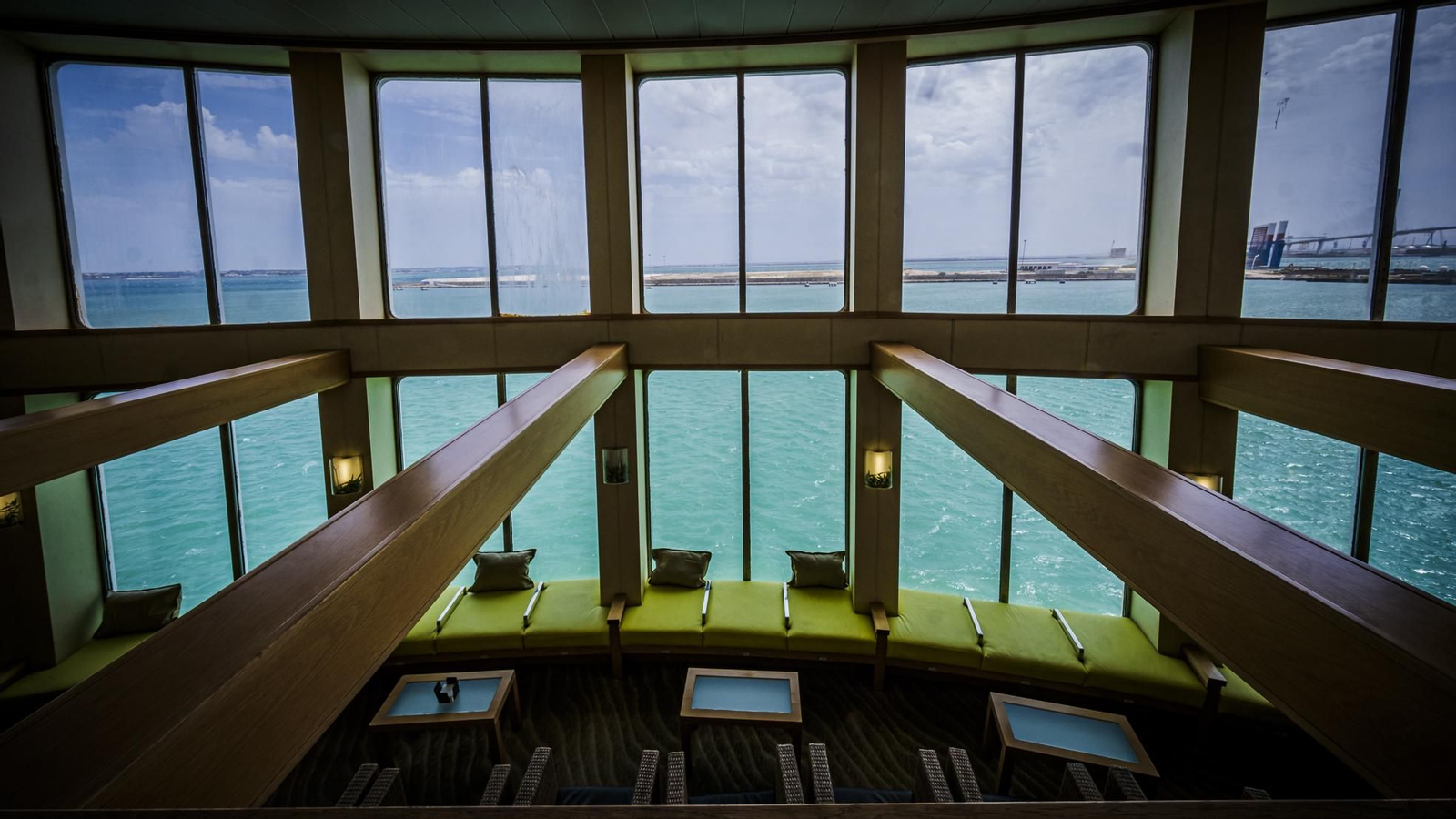 Interior del superferry 'Volcán de Tinamar'.