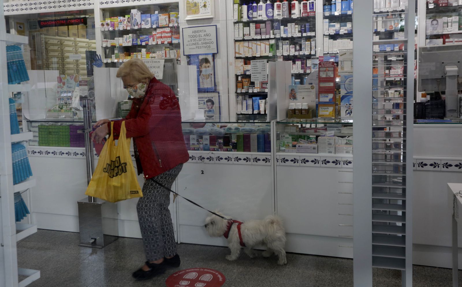 Interior de una farmacia.
