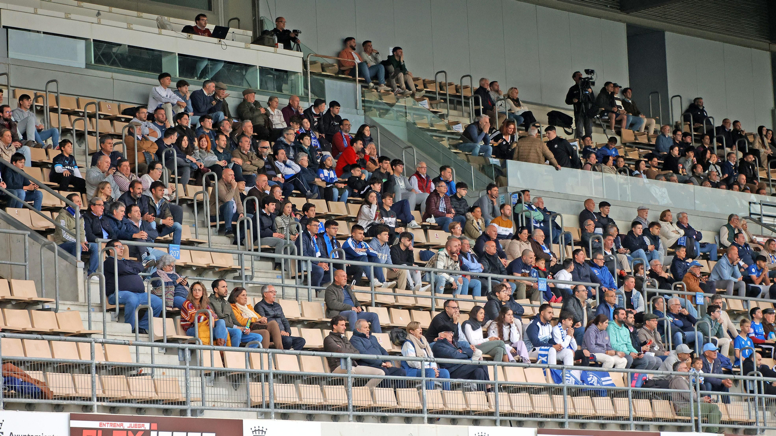 Búscate en el Xerez DFC - Ceuta B en el Municipal de Chapín en Jerez