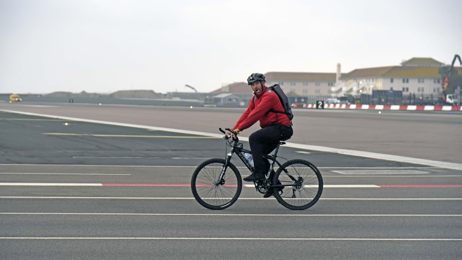 Las fotos de un día laborable en Gibraltar durante el coronavirus