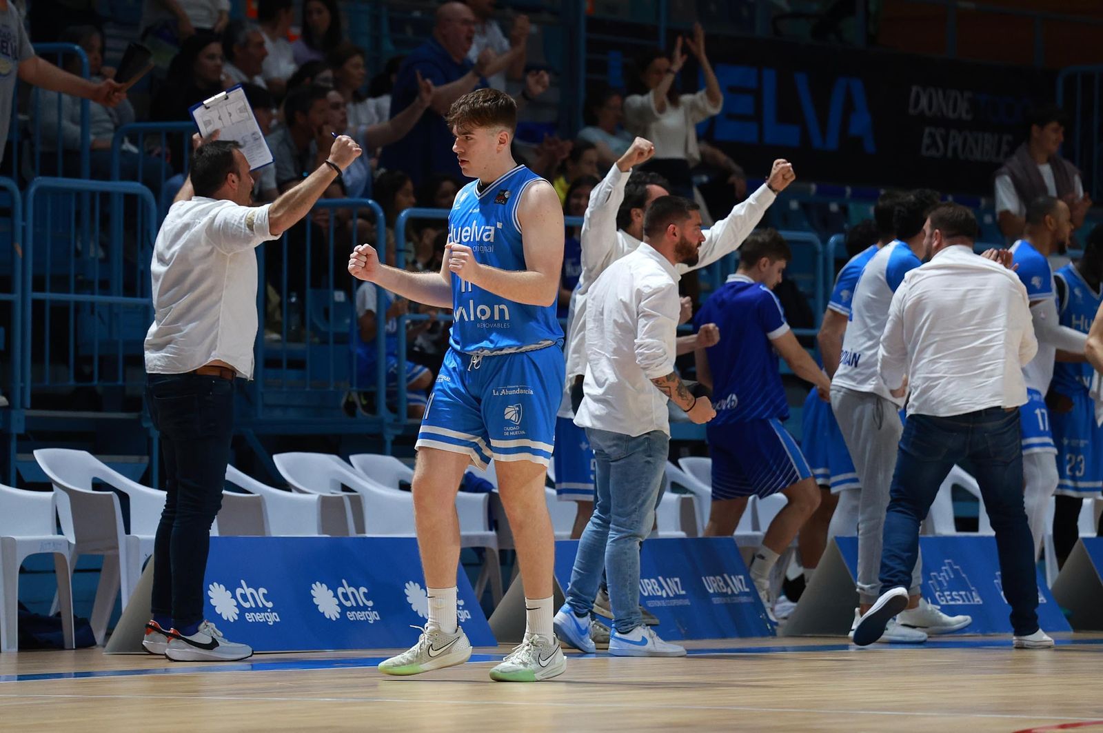 Las mejores imágenes del Ciudad de Huelva-CB Salou