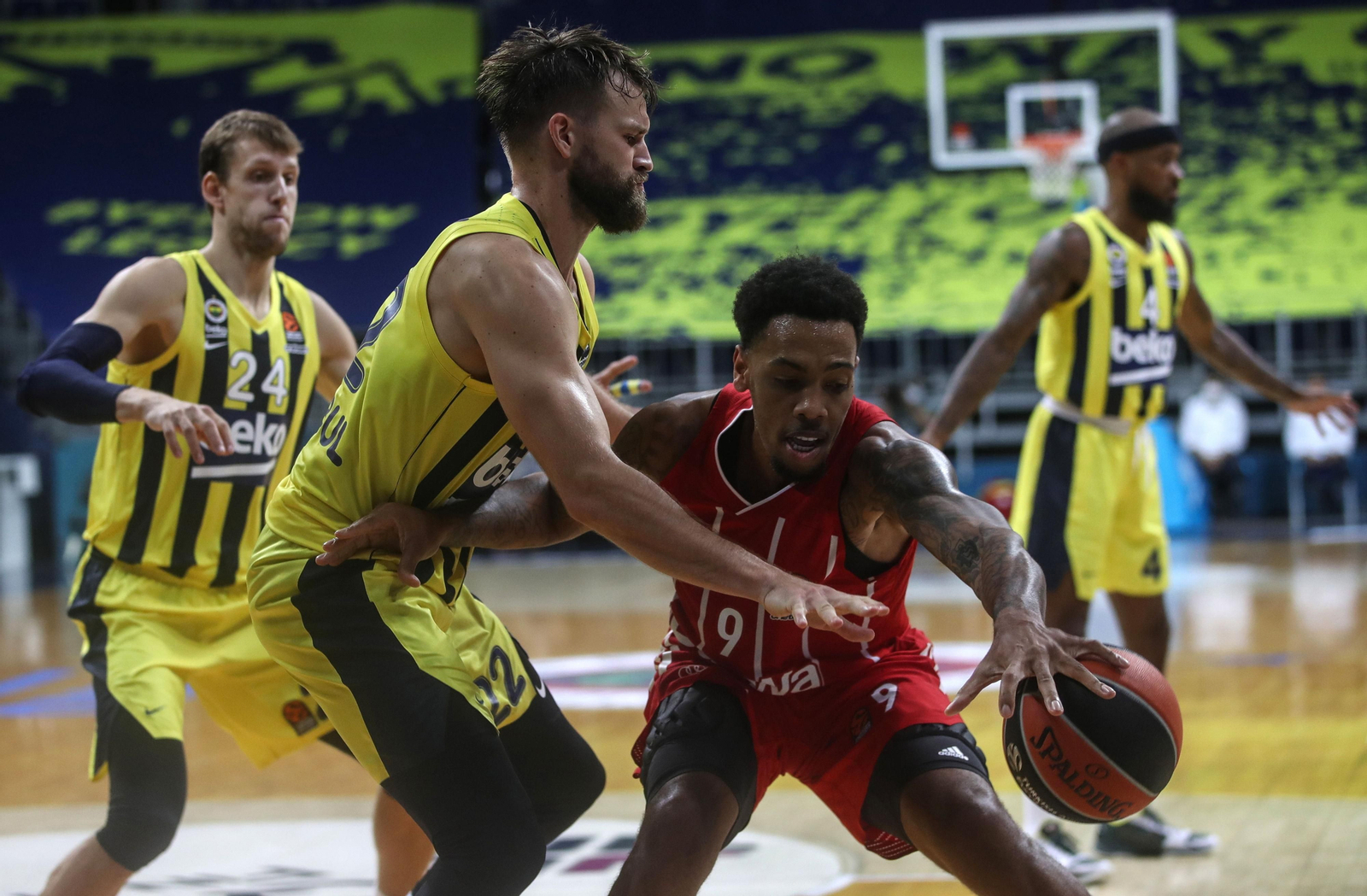 Malcolm Thomas, en un partido con el Bayern Múnich.