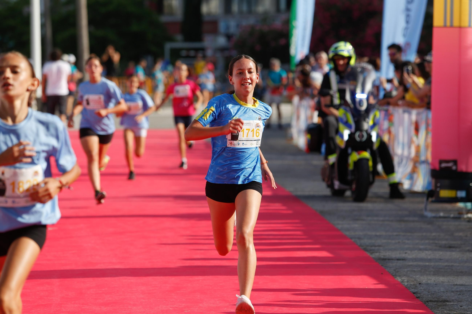 Búscate en la galería de fotos de categorías inferiores de la XXIII Carrera Popular Puerto Bahía de Algeciras