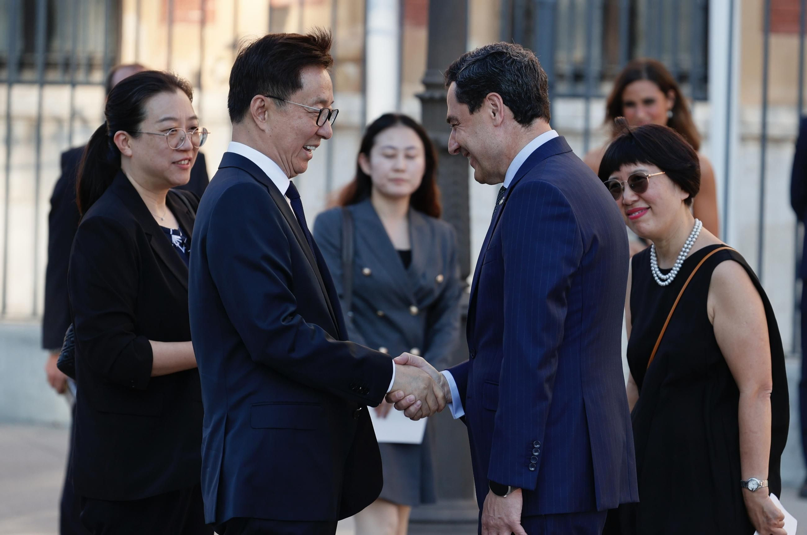 Las mejores fotos de la visita del vicepresidente chino Han Zheng a Sevilla para reunirse con Juanma Moreno