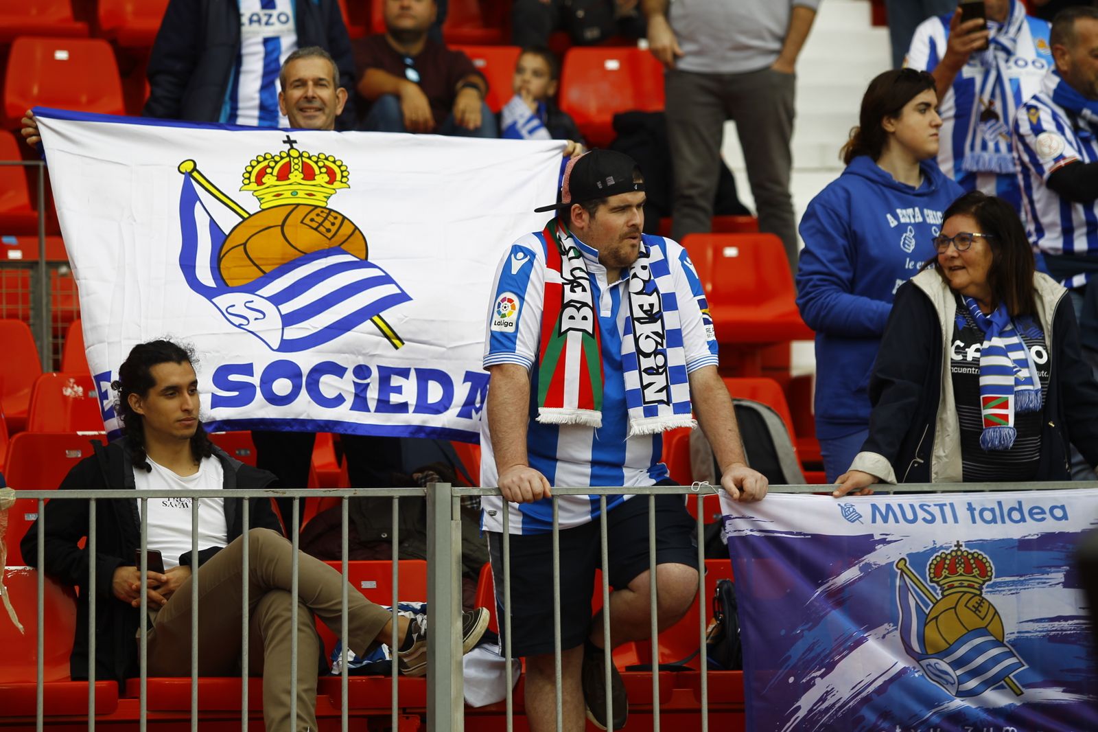 Imágenes del partido U.D. Almería-Real Sociedad