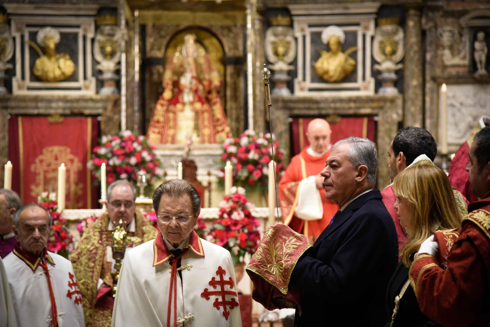 La espada de San Fernando, en la procesión de San Clemente