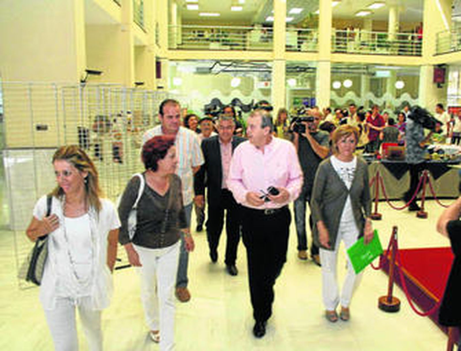 El alcalde de El Ejido, Juan Enciso (PAL), a su regreso al Ayuntamiento tras abandonar la prisión por su imputación en la operación Poniente.