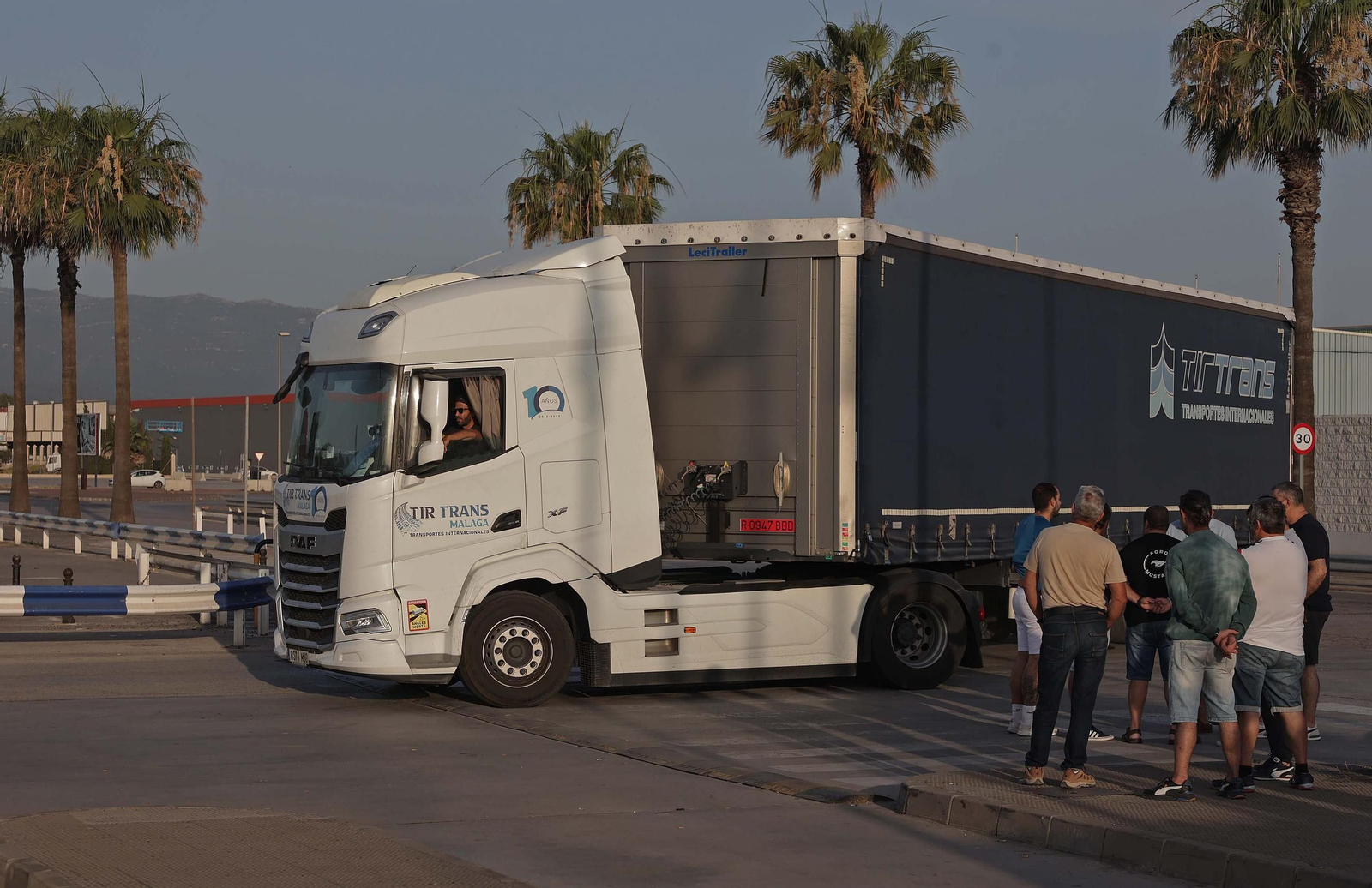 Fotos de la jornada del viernes de la huelga del metal en el Campo de Gibraltar