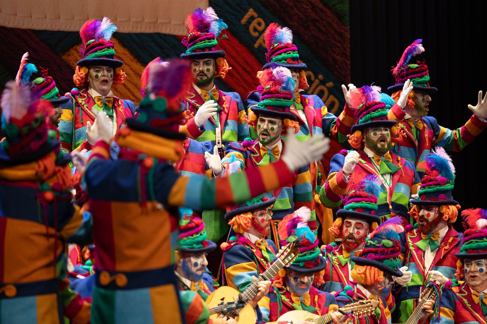 Búscate en las mejores imágenes de la primera sesión de preliminares del COAC 2026