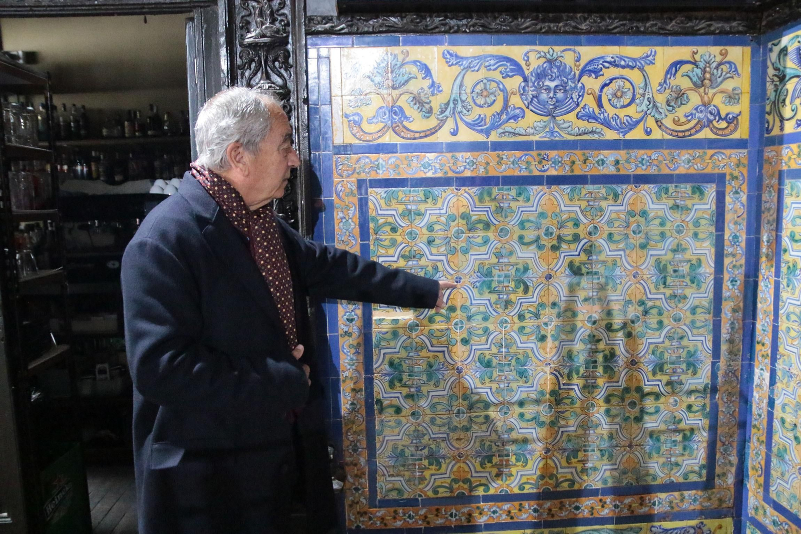 Así de espectaculares son los salones del Círculo Mercantil de Almería