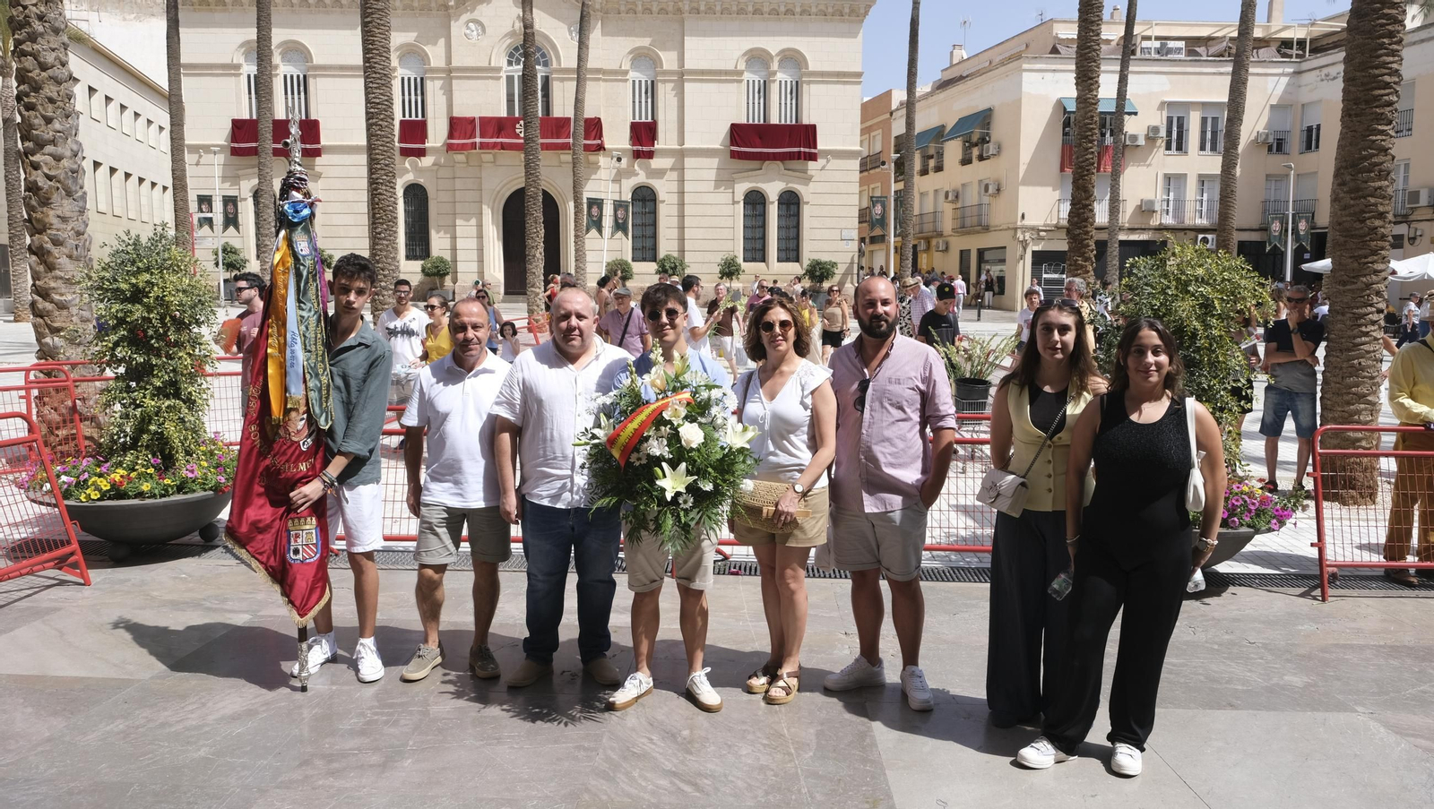 Ofrenda floral a la Virgen del Mar en la Feria de Almería 2024, en imágenes