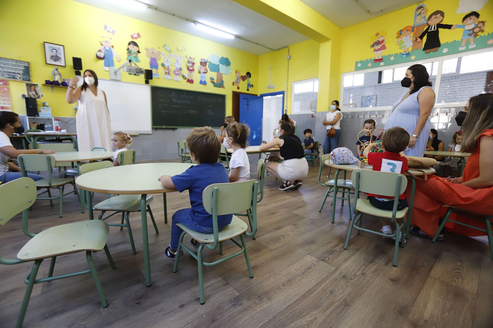 Imágenes de la vuelta al cole en las aulas de Huelva