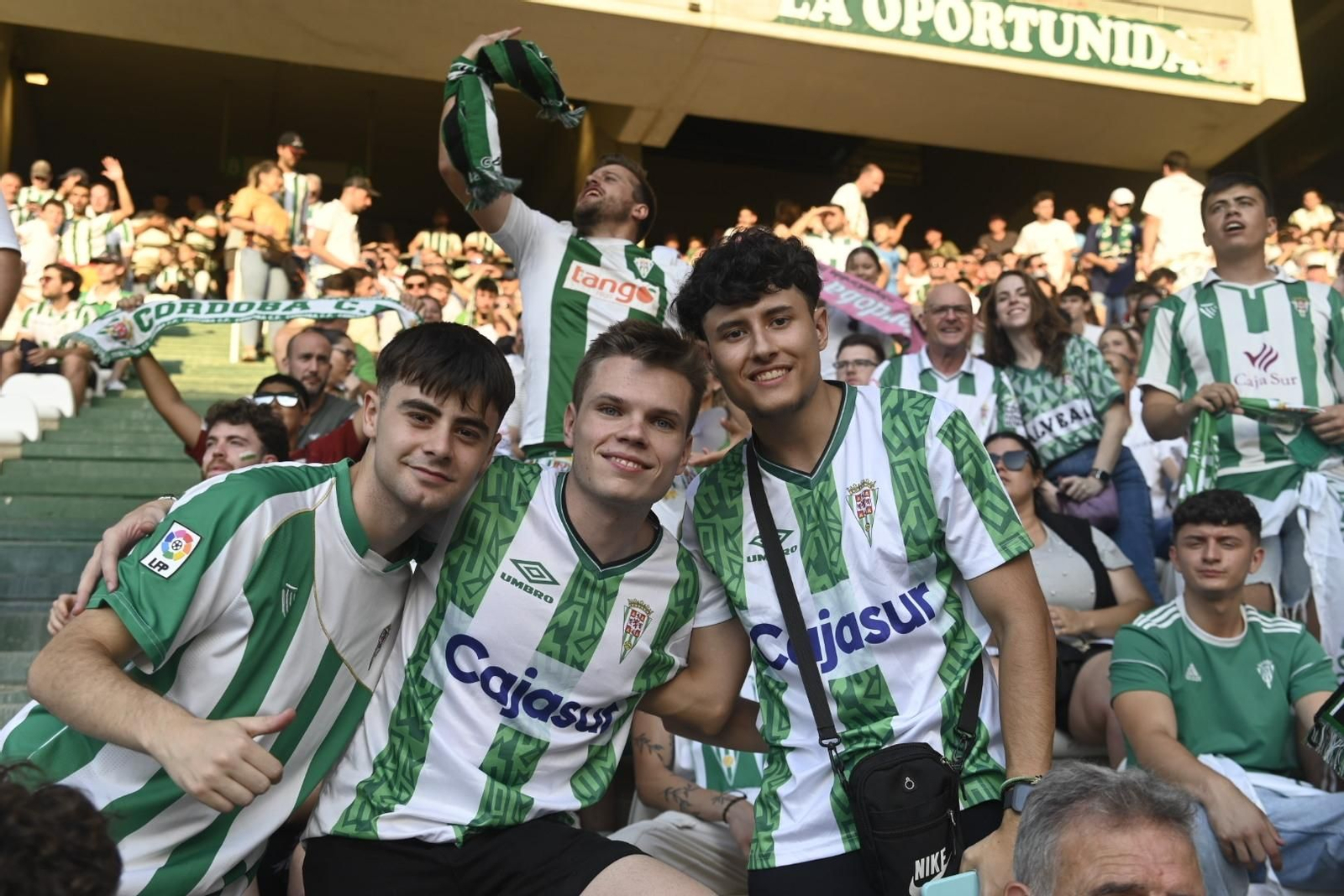 Las mejores fotos del ambiente en El Arcángel para el Córdoba CF - Barcelona Atlétic