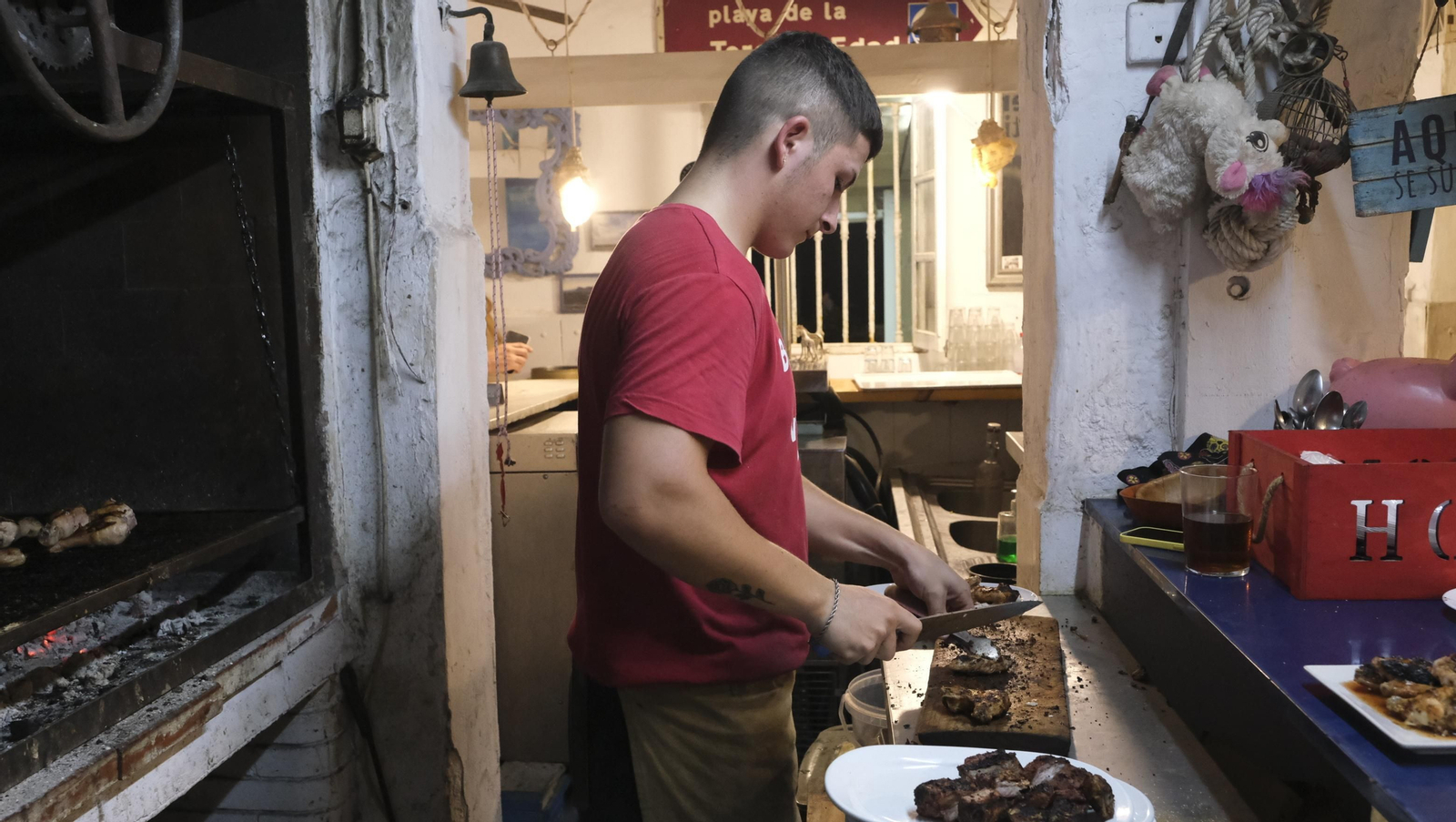 Últimas veladas de la Brasería el Charros de Almería, en imágenes