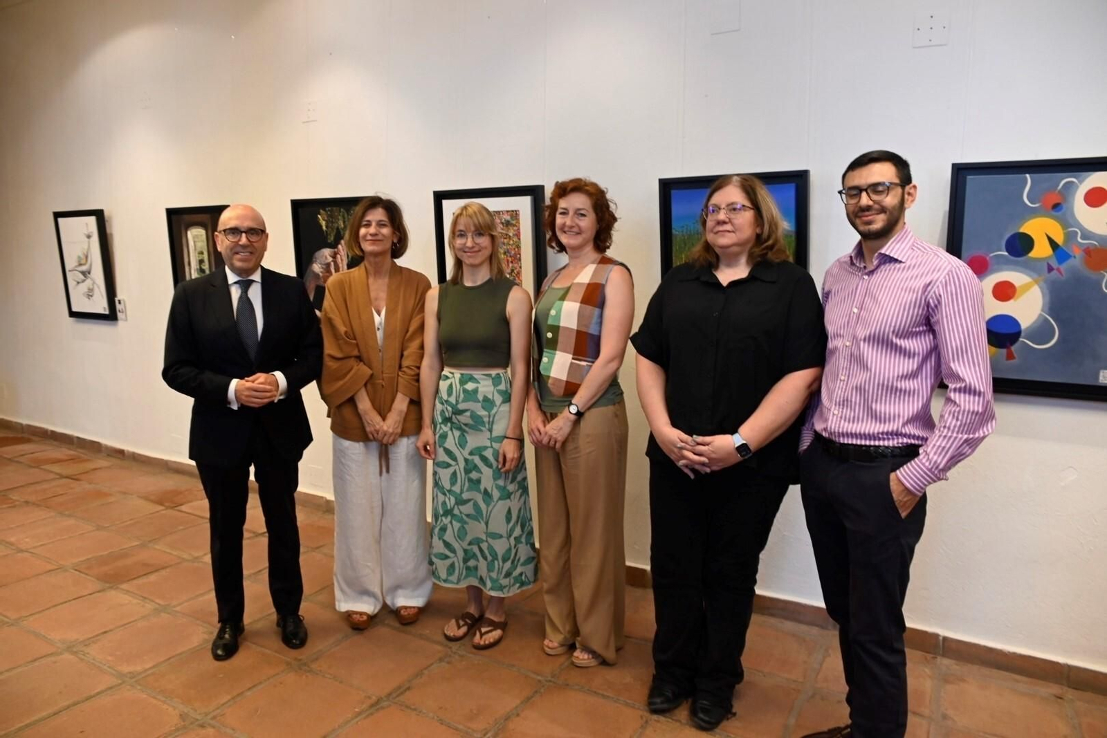 Las mejores imágenes de la exposición 'Soir.ee Mademoiselle Basque' en el Palacio de Viana de Córdoba Las mejores imágenes de la exposición 'Soir.ee Mademoiselle Basque' en el Palacio de Viana de Córdoba